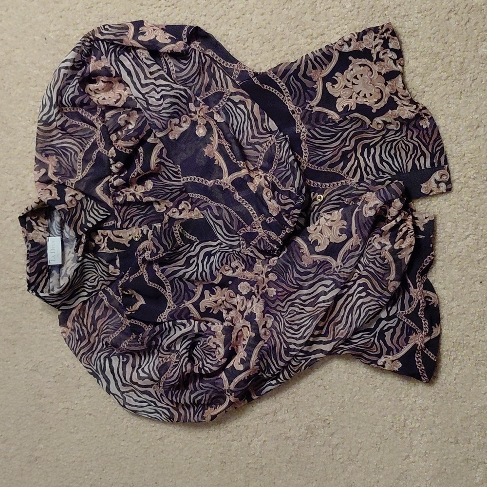 Elegant Patterned Women's Top